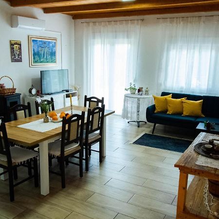 Apartment Village House Ravno 外观 照片