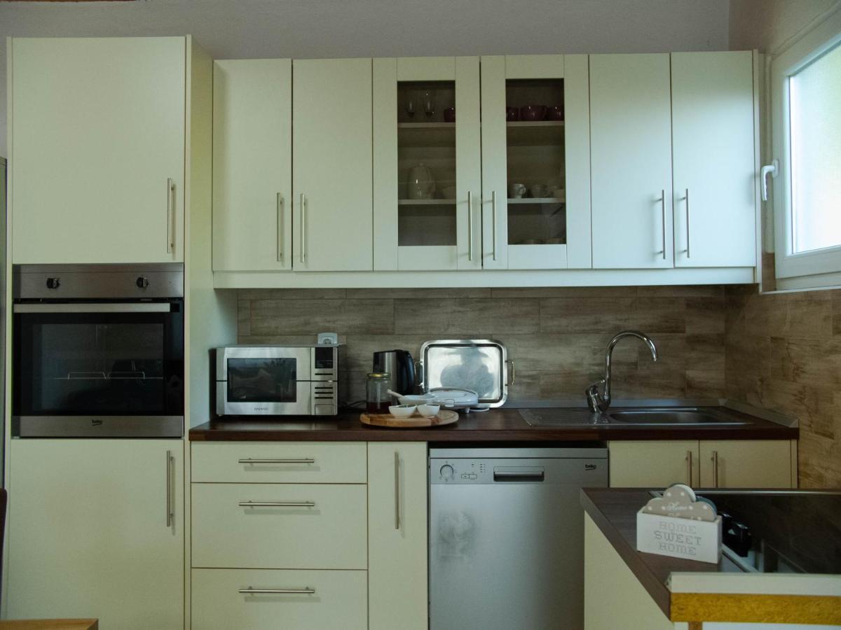 Apartment Village House Ravno 外观 照片